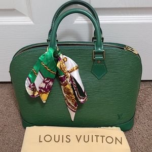 Louis Vuitton Epi Alma PM
